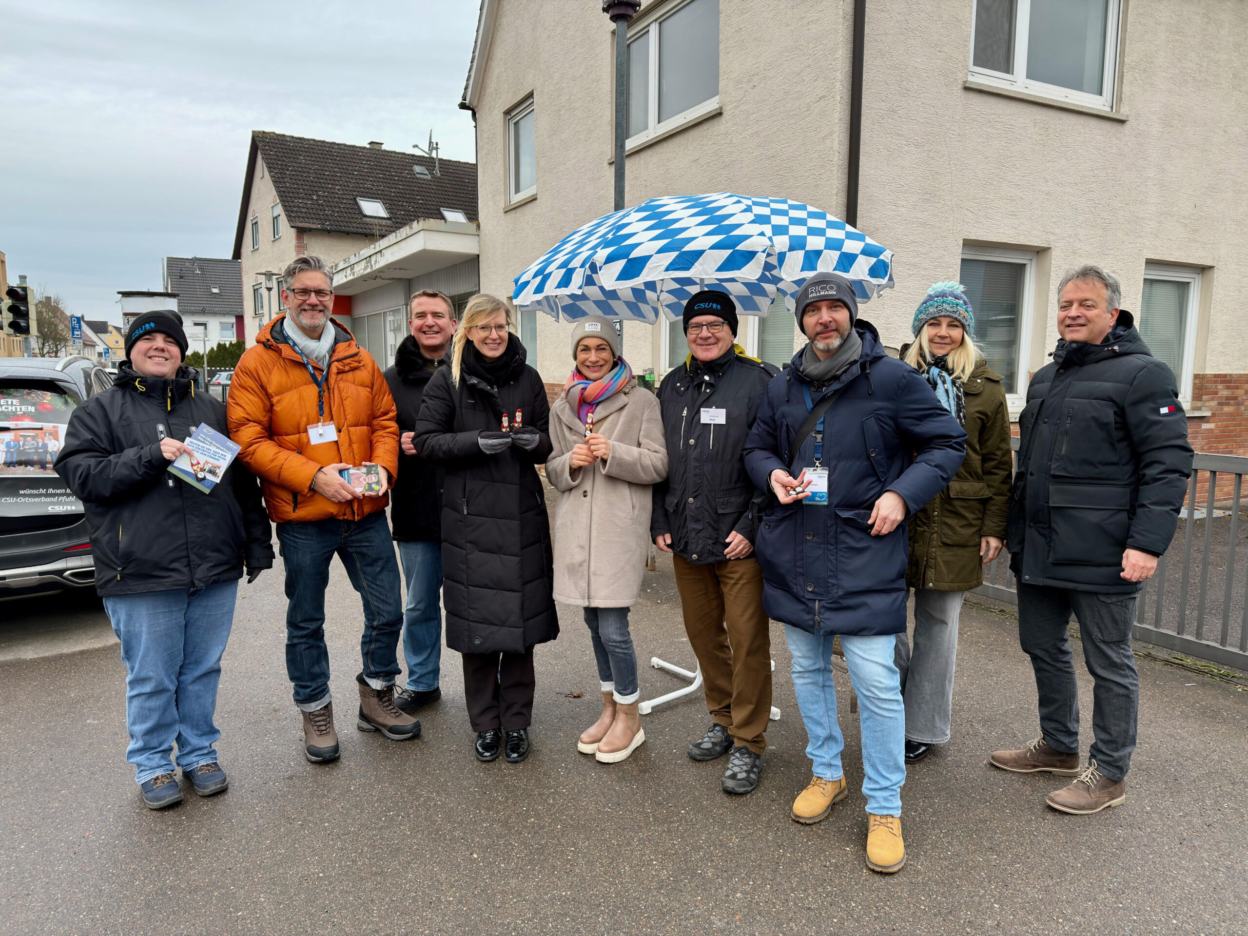 Nikolausaktion des CSU OV Pfuhl: Nah dran an den Menschen